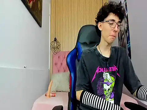 Syriussz online show from February 2026 07:42:02 PM