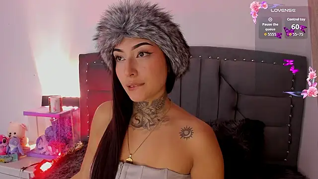 Snapshot of Lilith_blaze_Fg chatting on February 2026 12:26:02 AM Lilith blaze Fg online show from February 2026 12:26:02 AM