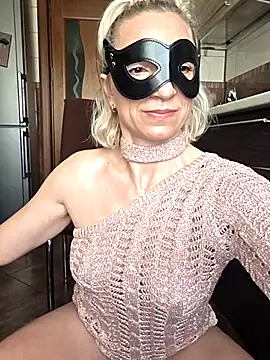 Snapshot of DahliaDew chatting on January 2026 10:32:01 AM DahliaDew online show from January 2026 10:32:01 AM