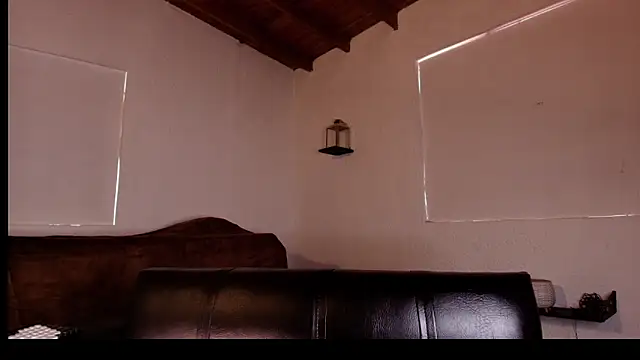 Canela Osada  online show from February 2026 12:27:01 PM