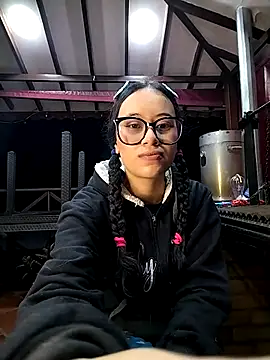 Snapshot of l0lita_emi chatting on February 2026 10:09:02 AM l0lita emi online show from February 2026 10:09:02 AM