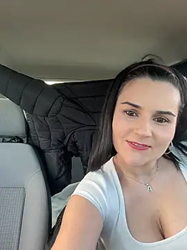 Alice Dan online show from March 2026 05:01:02 PM