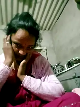 kiiuu sexe online show from February 2026 12:51:02 AM