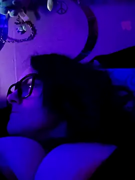 Snapshot of DisireAfterDark chatting on February 2026 05:54:01 PM DisireAfterDark online show from February 2026 05:54:01 PM