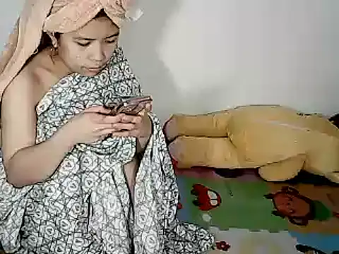 xxhotamizinggirl online show from February 2026 11:35:02 AM