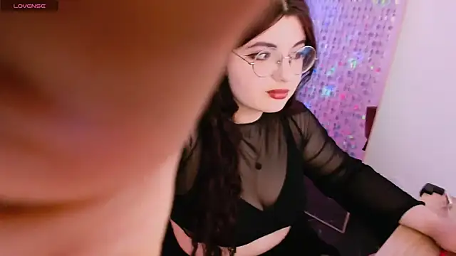Snapshot of Siena_aa chatting on May 2026 09:01:02 PM Siena aa online show from May 2026 09:01:02 PM