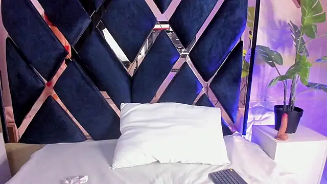 gemma roberts  online show from February 2026 02:54:01 AM