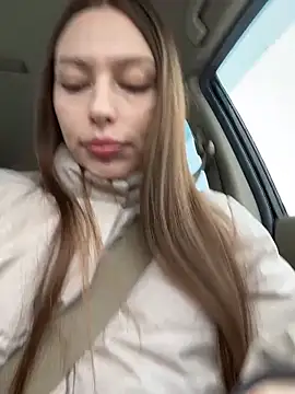 Snapshot of LeiaMood chatting on March 2026 04:47:01 AM LeiaMood online show from March 2026 04:47:01 AM