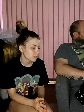 Snapshot of MochiNy4n chatting on June 2026 05:17:02 PM MochiNy4n online show from June 2026 05:17:02 PM