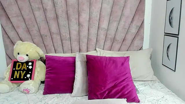 danibellucii  online show from April 2026 03:44:02 AM