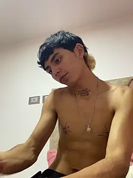 Maiky Cooper01 online show from April 2026 04:07:02 AM