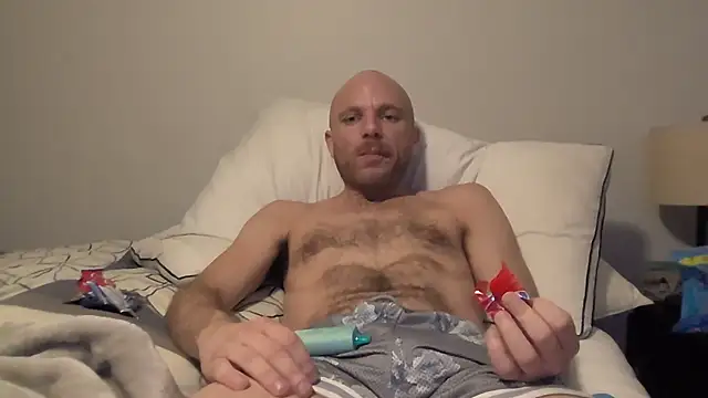 Snapshot of FrankieFuckMe chatting on February 2026 11:47:02 PM FrankieFuckMe online show from February 2026 11:47:02 PM