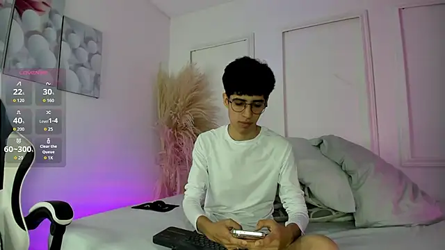 ian and austin online show from January 2026 12:22:02 PM