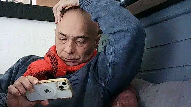 Snapshot of dogfrota chatting on June 2026 06:23:01 PM dogfrota online show from June 2026 06:23:01 PM