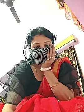 Priyaji7575 online show from February 2026 06:07:01 AM