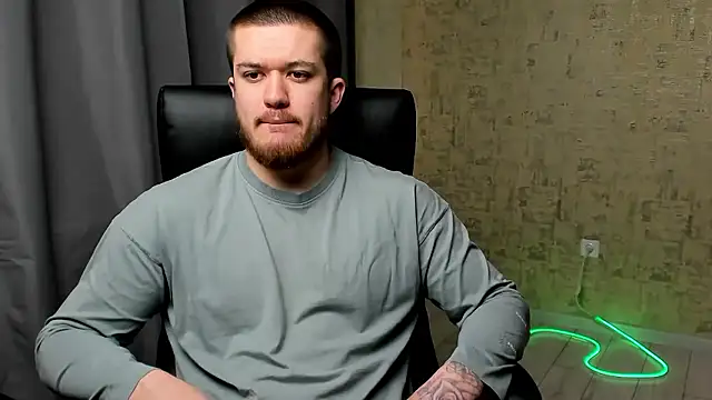 Snapshot of Well_boy chatting on January 2026 01:04:01 PM Well boy online show from January 2026 01:04:01 PM