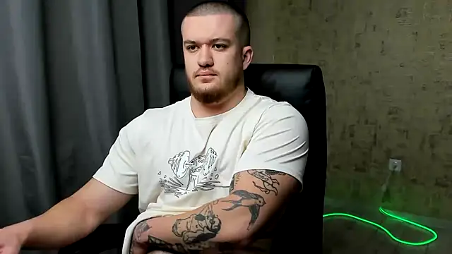 Snapshot of Well_boy chatting on February 2026 06:11:01 PM Well boy online show from February 2026 06:11:01 PM