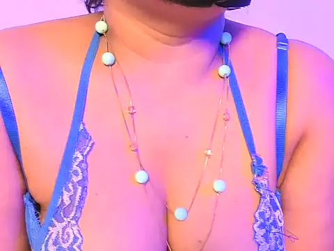 Melina 38 online show from January 2026 03:06:01 PM