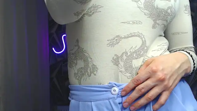 NikkiKiss    online show from April 2026 06:34:01 PM