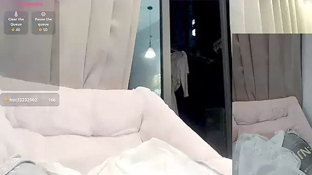 Mia-zhan online show from February 2026 02:43:02 PM