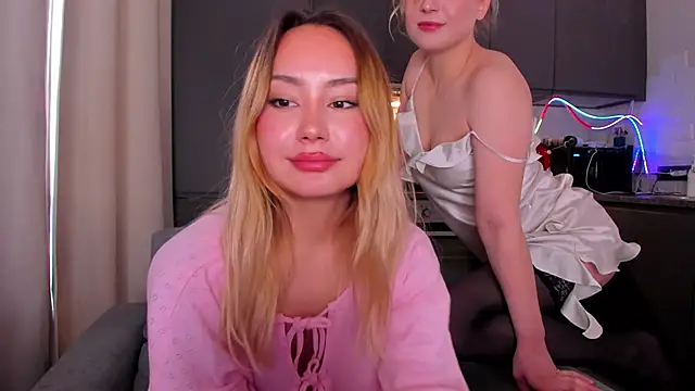 Snapshot of JessicaBeverly_ chatting on February 2026 12:01:02 PM JessicaBeverly online show from February 2026 12:01:02 PM