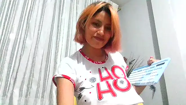 Snapshot of mindymiaw chatting on June 2026 03:37:02 AM mindymiaw online show from June 2026 03:37:02 AM