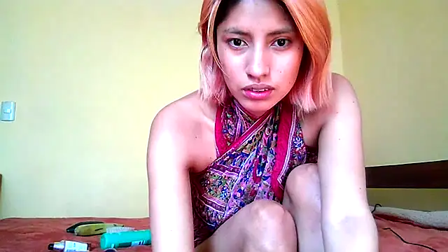 Snapshot of mindymiaw chatting on June 2026 04:33:01 PM mindymiaw online show from June 2026 04:33:01 PM