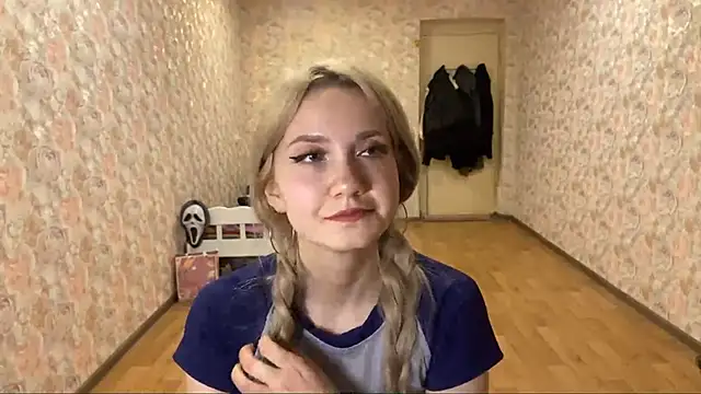 Snapshot of BerneiiceNases chatting on January 2026 03:17:01 PM BerneiiceNases online show from January 2026 03:17:01 PM