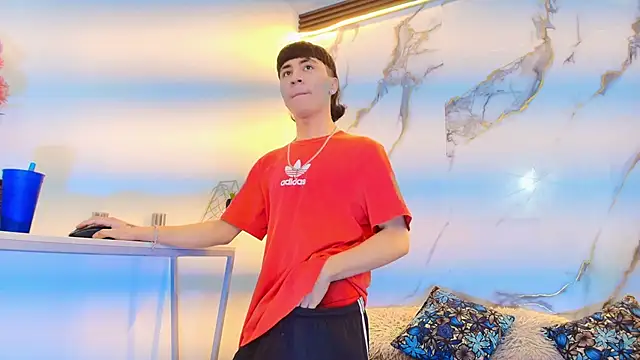 XanderGrey8 online show from February 2026 07:15:01 PM