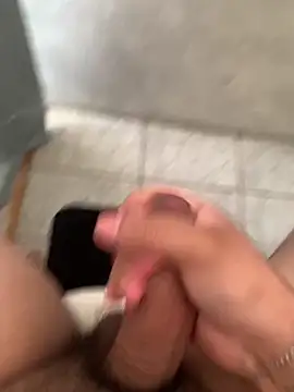 jhon01605 online show from March 2026 05:06:01 PM