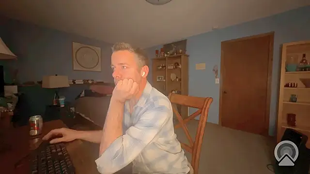 chrisw8140 online show from June 2026 05:12:02 AM