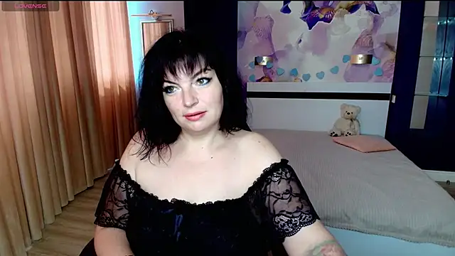 Snapshot of Victoria_booth chatting on July 2026 12:00:02 PM Victoria booth online show from July 2026 12:00:02 PM