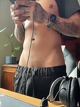 Snapshot of JoeyBlazy chatting on March 2026 11:35:01 PM JoeyBlazy online show from March 2026 11:35:01 PM