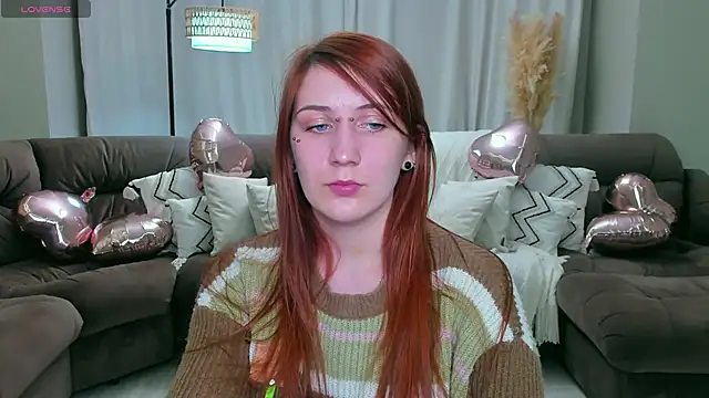 Snapshot of Polly_Sweet chatting on March 2026 06:47:02 PM Polly Sweet online show from March 2026 06:47:02 PM