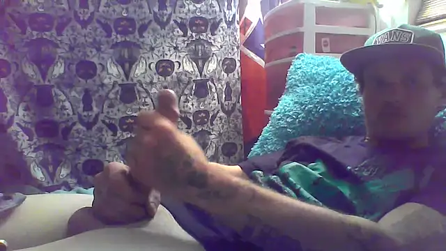 Snapshot of HungandHynotic chatting on February 2026 08:20:01 AM HungandHynotic online show from February 2026 08:20:01 AM