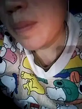 Snapshot of LingLing002 chatting on January 2026 11:37:02 AM LingLing002 online show from January 2026 11:37:02 AM