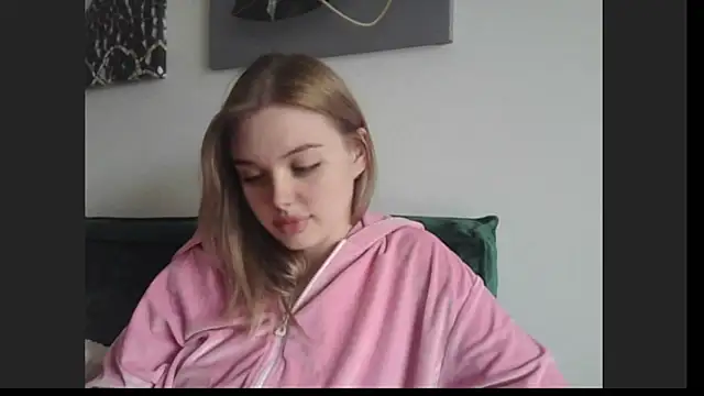 lina milka online show from May 2026 01:59:01 PM