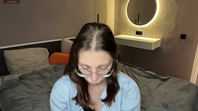 ChrisAmott online show from April 2026 07:07:02 PM