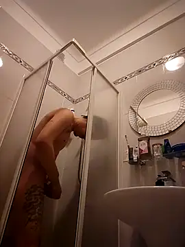 Snapshot of rodrigovianacastelo chatting on January 2026 12:33:02 PM rodrigovianacastelo online show from January 2026 12:33:02 PM