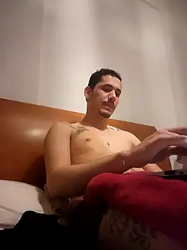 Snapshot of rodrigovianacastelo chatting on January 2026 11:59:02 AM rodrigovianacastelo online show from January 2026 11:59:02 AM