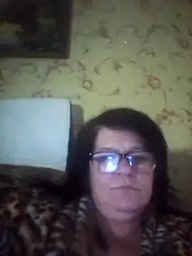 NysiOlsen online show from February 2026 09:40:02 PM