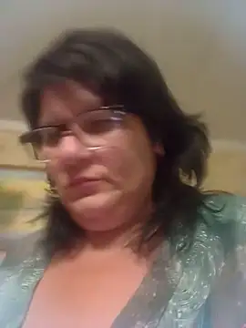 NysiOlsen online show from May 2026 06:31:02 PM