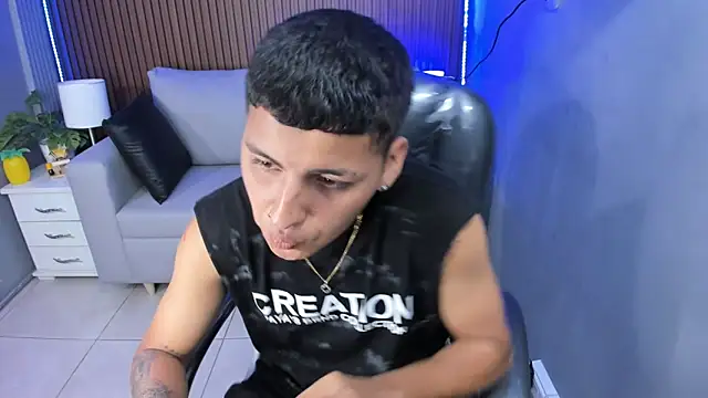 Liam9  online show from March 2026 02:02:02 PM