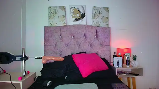 Ethan Briggs  online show from March 2026 03:34:02 AM