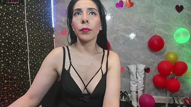 adellelennoxx online show from February 2026 08:43:01 AM