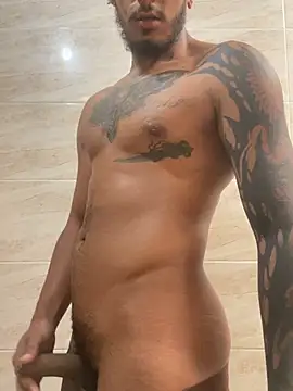 Snapshot of liyamjunior chatting on February 2026 07:19:02 PM liyamjunior online show from February 2026 07:19:02 PM