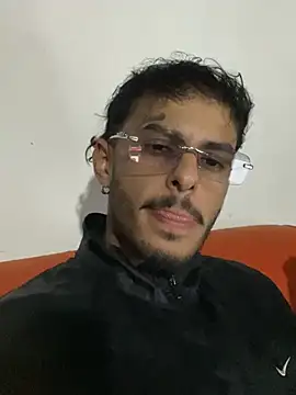 Snapshot of liyamjunior chatting on February 2026 05:51:01 AM liyamjunior online show from February 2026 05:51:01 AM