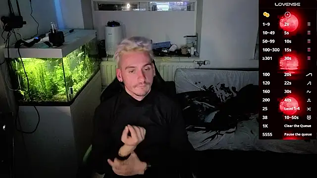 Rayzel White online show from March 2026 10:38:01 PM