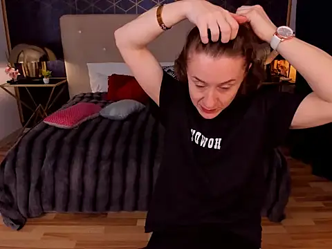 GingerWixxx online show from February 2026 05:38:01 AM