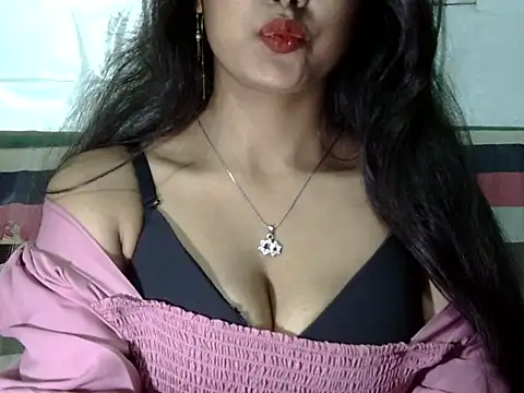 sexy-iram online show from February 2026 06:00:02 AM